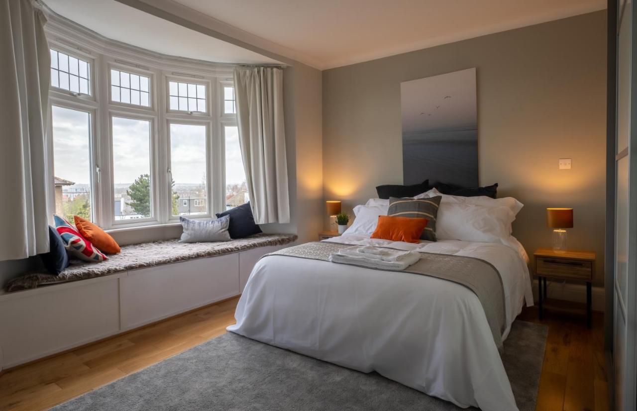 Entire Home In Streatham With Lovely Views & Ultra Fast Wi-Fi Norbury  エクステリア 写真